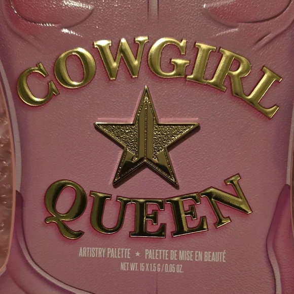 COWGIRL QUEEN EYE SHADOW PALETTE IT IS SO WELL CONSTRUCTED!JEFFREE STAR
